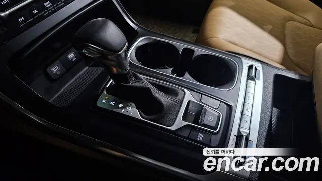 Kia Canival Carnival 4 поколение Дизель 9 мест Prestige — Фото автомобиля 9