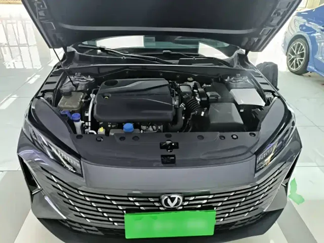 Changan Eado — Фото автомобиля 19