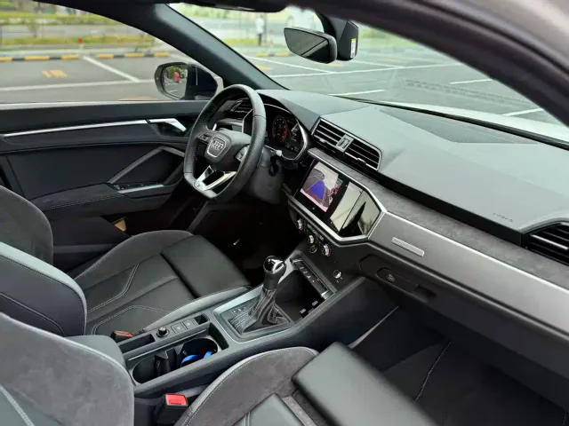 Audi Q3 Sportback — Фото автомобиля 10