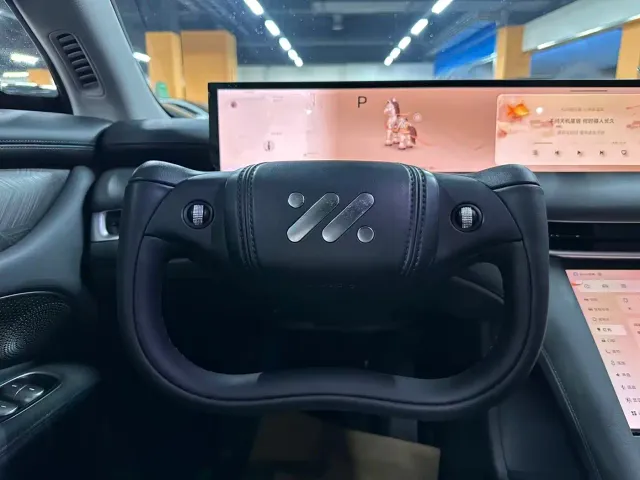 IM Motors LS6 — Фото автомобиля 10