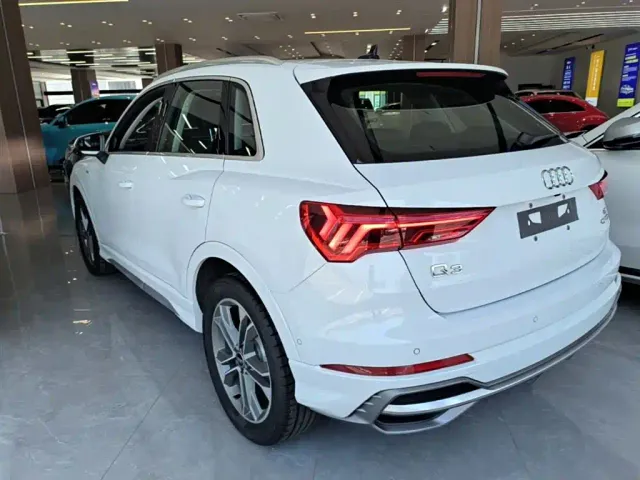 Audi Q3 — Фото автомобиля 4