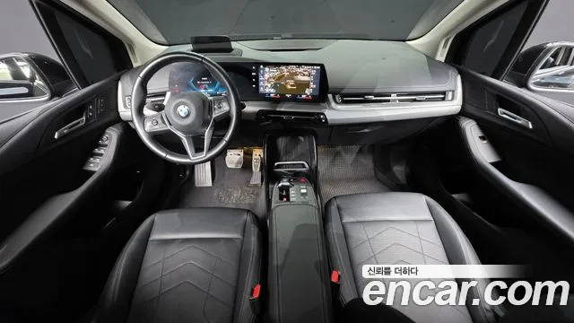 BMW 2 Series U06 — Фото автомобиля 7