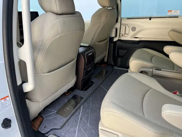 Toyota Granvia — Фото автомобиля 20