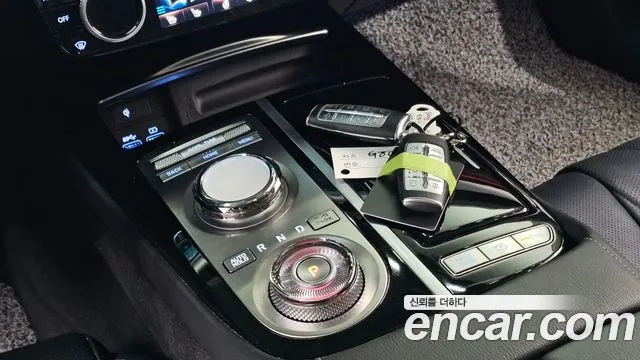 Genesis G80 Бензин 2.5 турбо AWD — Фото автомобиля 9