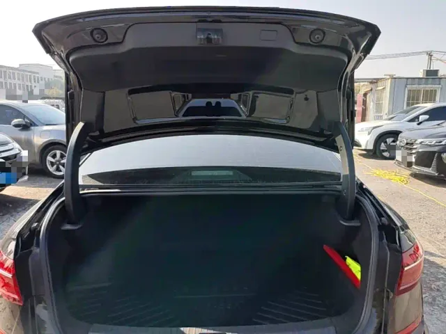 Volkswagen Passat — Фото автомобиля 18