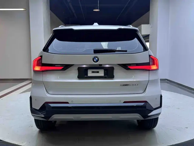 BMW X1 — Фото автомобиля 4