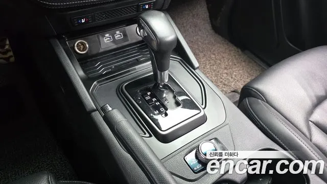 KG_Mobility_Ssangyong Rexton Новый Rexton Sport Дизель 2.2 4WD — Фото автомобиля 9
