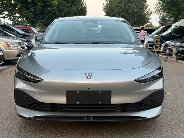 Roewe D7 — Фото автомобиля 5