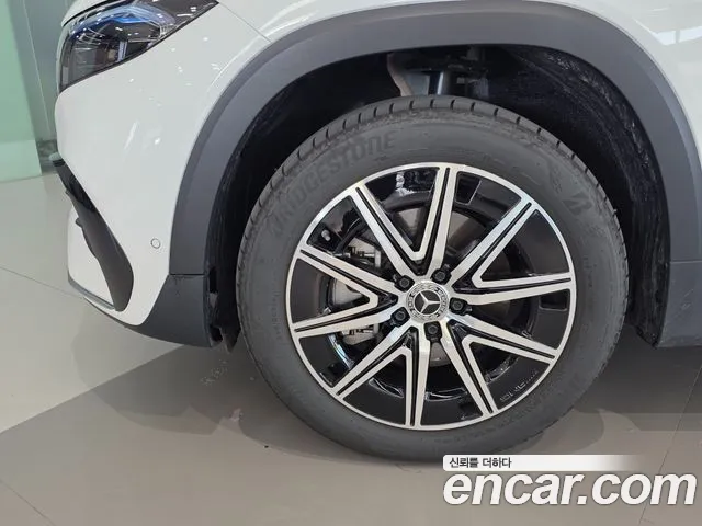 Mercedes-Benz EQB X243 — Фото автомобиля 5