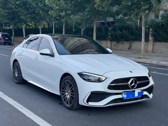 Mercedes-Benz C-Class — Фото автомобиля 3