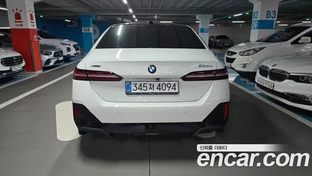 BMW 5 Series G60 — Фото автомобиля 4