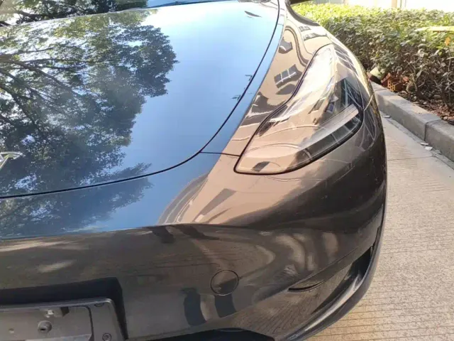 Tesla Model Y — Фото автомобиля 23
