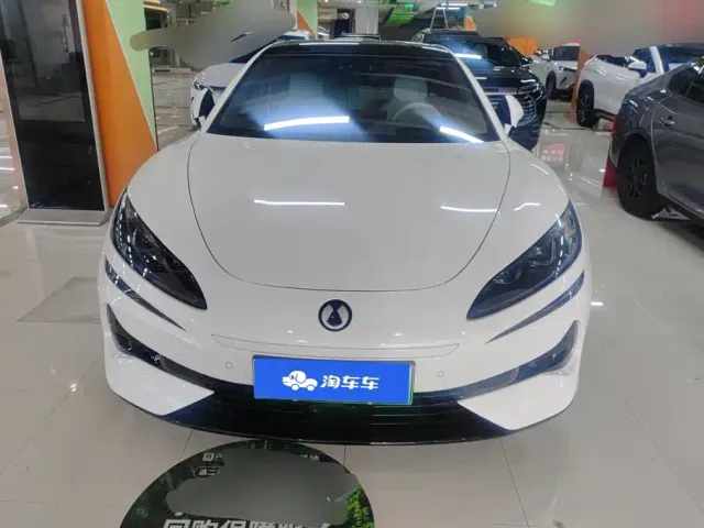 Denza Z9GT — Фото автомобиля 2