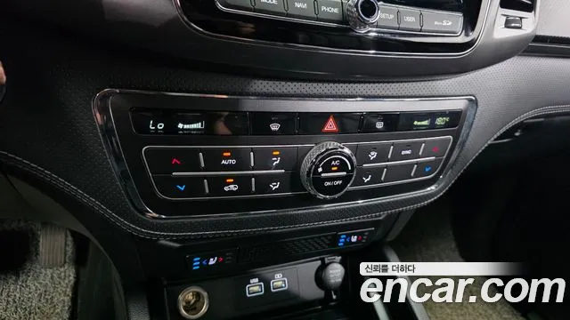 KG_Mobility_Ssangyong Rexton Новый Rexton Sport Дизель 2.2 4WD — Фото автомобиля 16