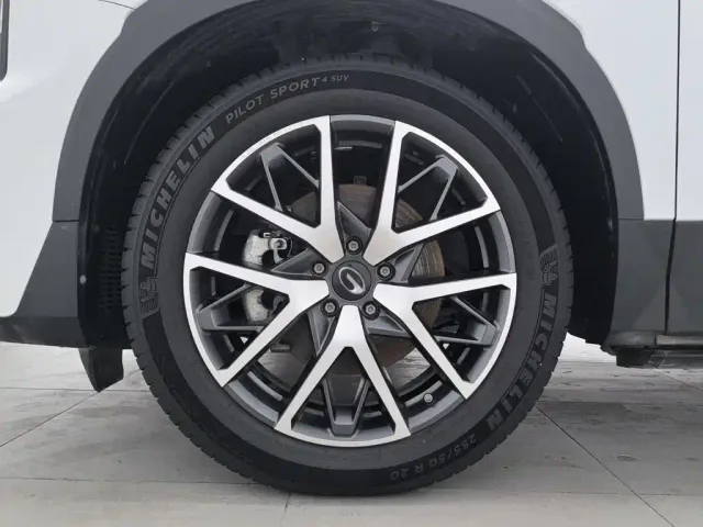 GAC Trumpchi GS8 — Фото автомобиля 17
