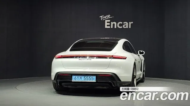 Porsche Taycan Taycan Khan — Фото автомобиля 4