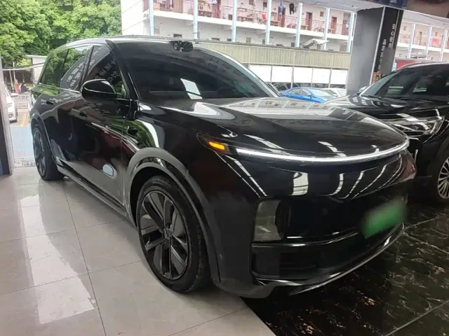 Li Auto L9 — Фото автомобиля 3
