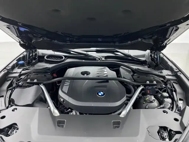 BMW BMW 7 Series 2023 740Li Exclusive M Sport Package — Фото автомобиля 6