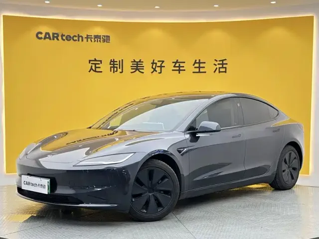 Фотография автомобиля — Tesla Model 3