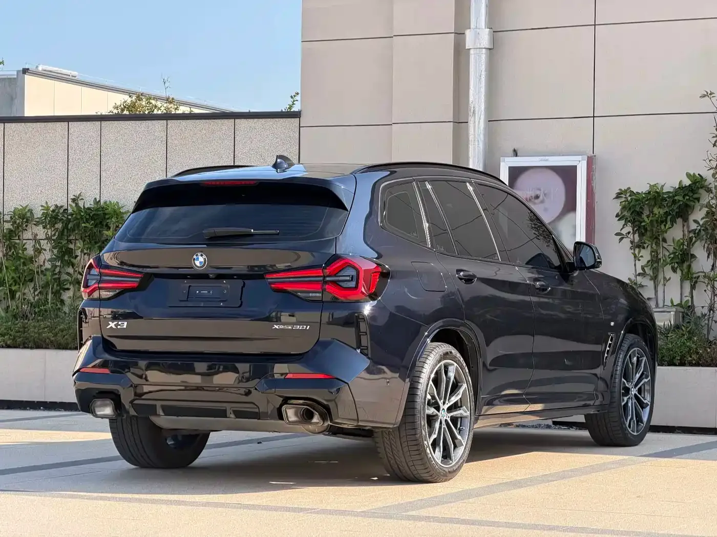 BMW BMW X3 2023 xDrive30i Leading M Night Package — Фото автомобиля 14