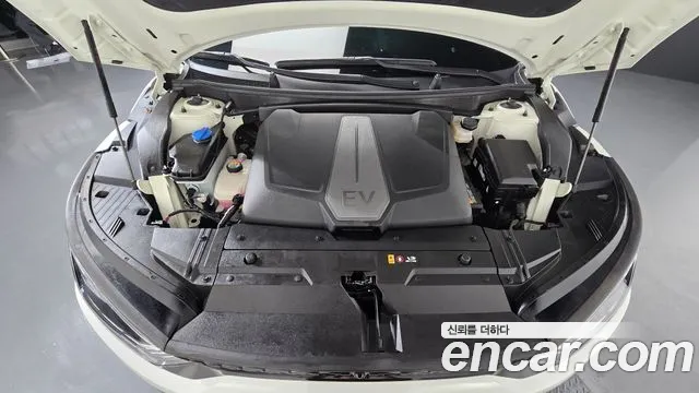 Kia EV6 — Фото автомобиля 9