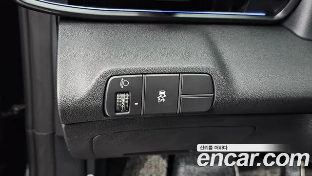 Hyundai Avante CN7 — Фото автомобиля 27