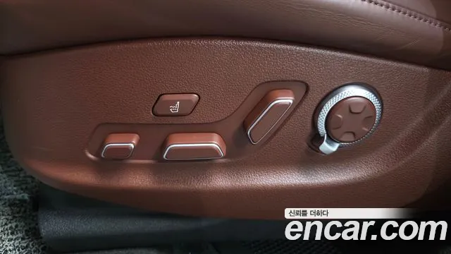 Genesis GV80 — Фото автомобиля 27