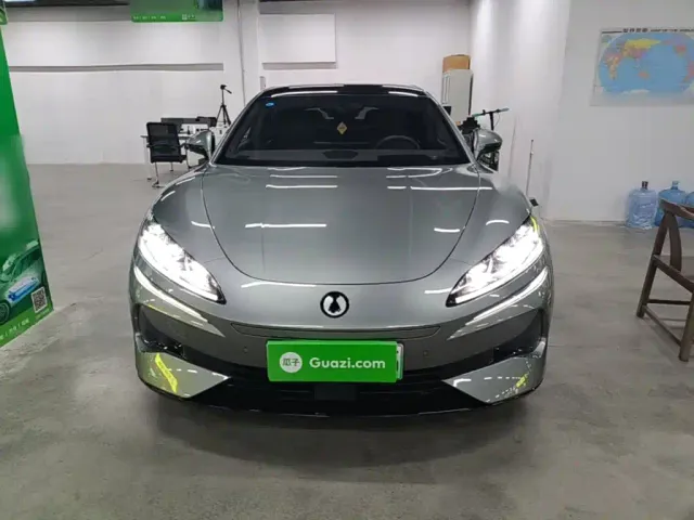 Denza Z9GT — Фото автомобиля 2