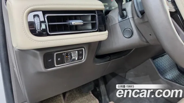Lincoln Aviator 2nd Gen — Фото автомобиля 10