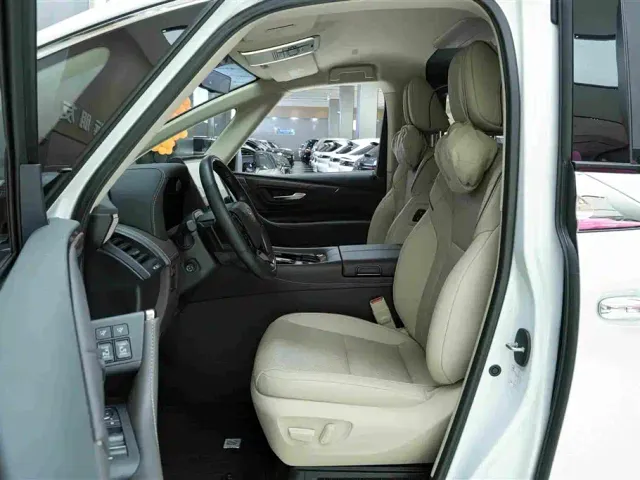 Toyota Alphard — Фото автомобиля 11