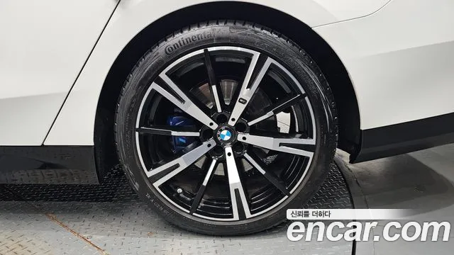 BMW 5-Series 5 серия (G60) 530i xDrive M Sport — Фото автомобиля 18