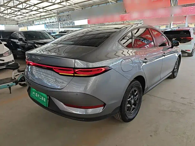BYD Qin PLUS — Фото автомобиля 6
