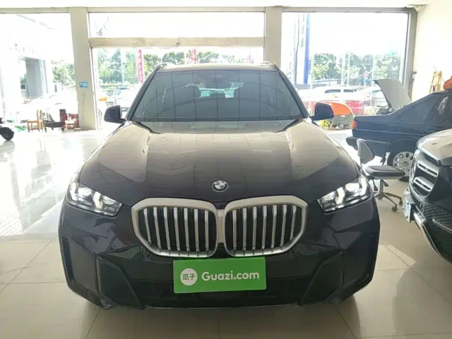 BMW X5 — Фото автомобиля 2