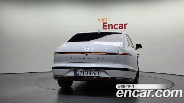 Hyundai Grandeur Grandeur (GN7) 3.5 Бензин 2WD — Фото автомобиля 4