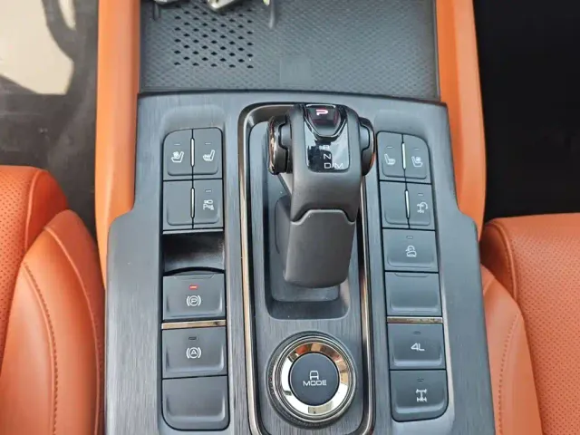 Haval H9 — Фото автомобиля 12