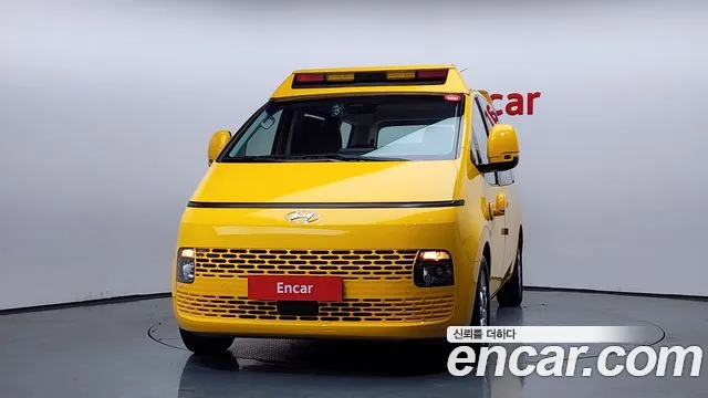 Hyundai Staria Staria 4WD Школьный автобус — Фото автомобиля 3