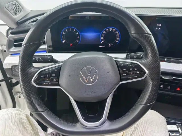 Volkswagen Lamando — Фото автомобиля 9