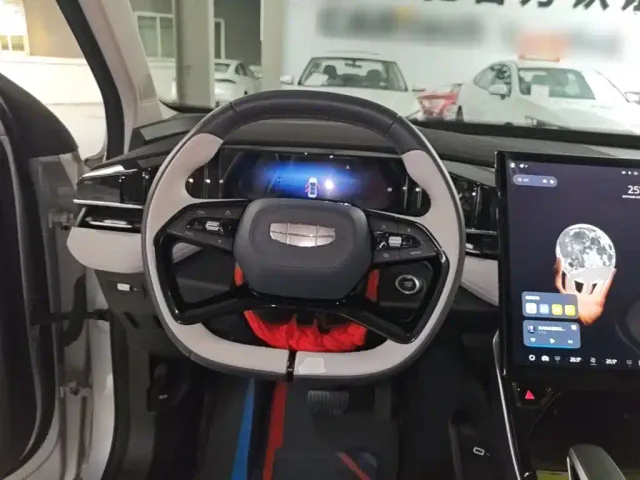 Geely Boyue L 2023 1.5TD DCT Glory Edition — Фото автомобиля 10