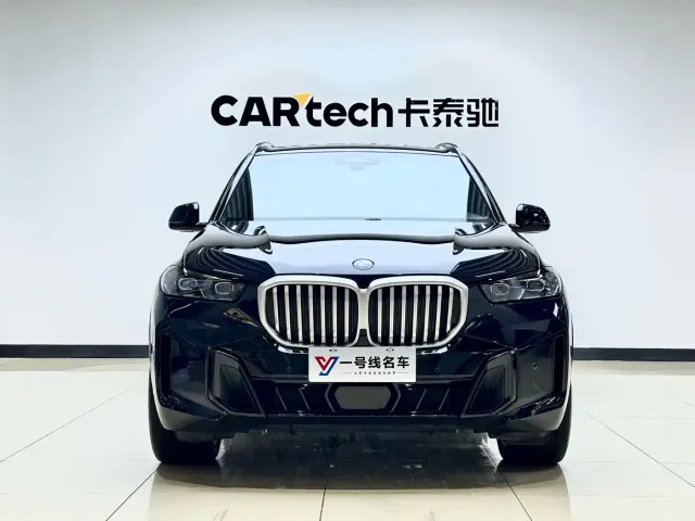 Фотография автомобиля — BMW X5