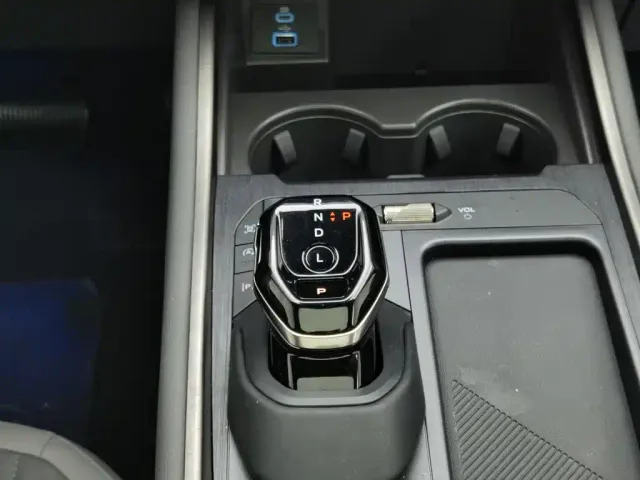 Ford Edge — Фото автомобиля 13