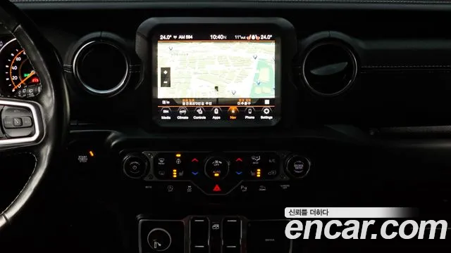 Jeep Wrangler Wrangler (JL) 2.0 Overland 4 двери — Фото автомобиля 14