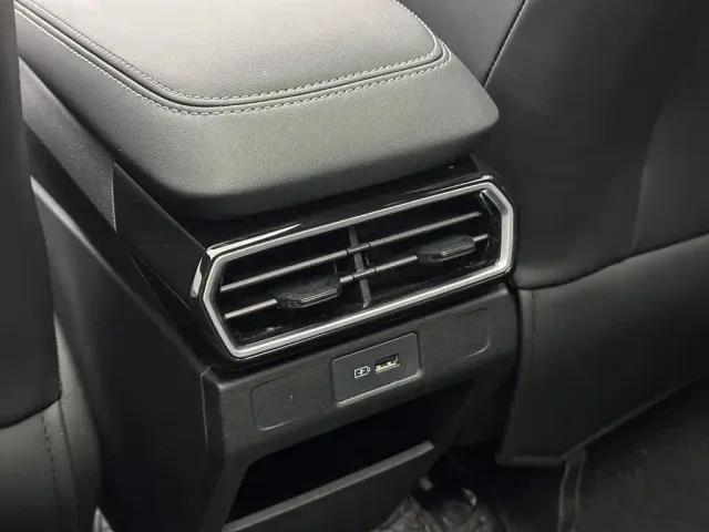 Geely Boyue — Фото автомобиля 25