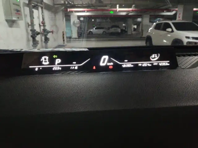 Nezha Auto Nezha V 2021 Long Range Entertainment Upgrade — Фото автомобиля 11