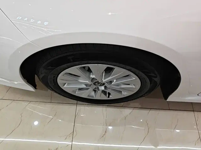Toyota Corolla — Фото автомобиля 22