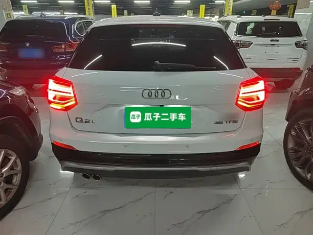 Audi Q2L — Фото автомобиля 5
