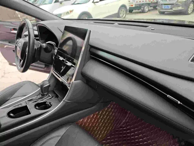 Toyota Avalon — Фото автомобиля 11