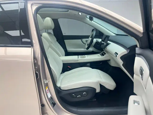 Changan Qiyuan Q05 — Фото автомобиля 6