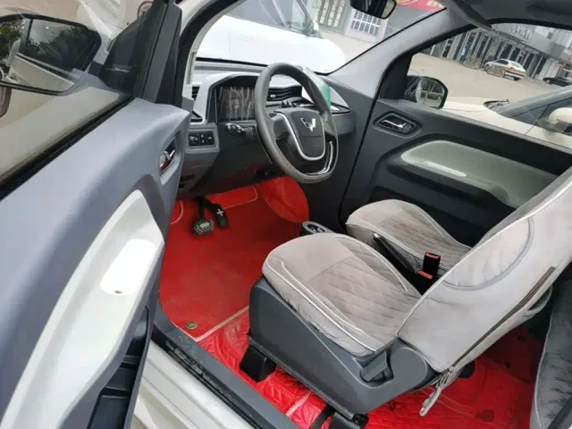 Wuling Hongguang Mini EV — Фото автомобиля 15