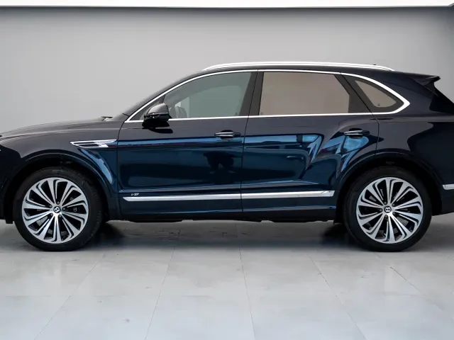 Bentley Bentayga — Фото автомобиля 3