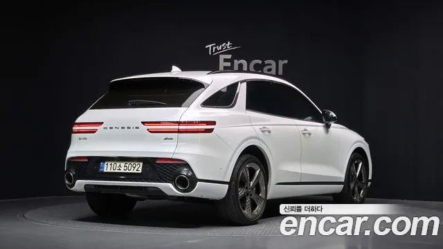 Genesis GV70 2.5T Бензин AWD — Фото автомобиля 2